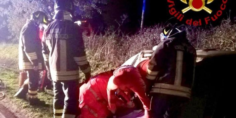 I vigili del fuoco di Olbia sono intervenuti per un incidente stradale avvenuto in località Sa Serra, a Padru