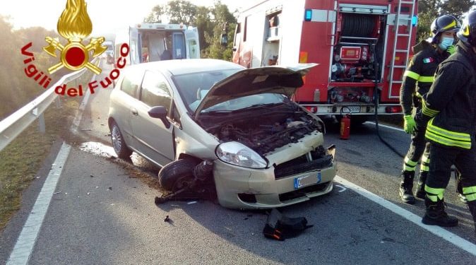 Olbia: incidente stradale sulla 125, 4 persone finiscono in ospedale