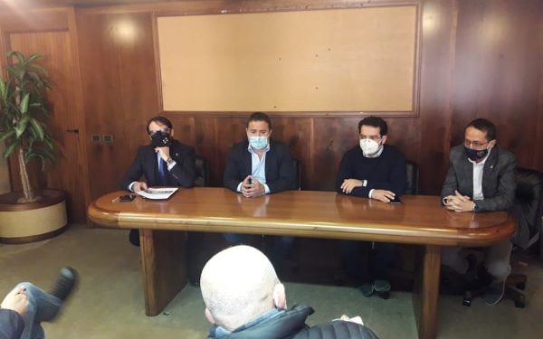 L’appello del Psd’Az: «La Sardegna deve aver il diritto di esportare la carne suina»