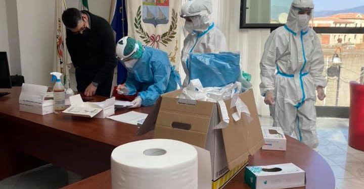 Tortolì: restano 2 i casi di Coronavirus in municipio, negativi 58 tamponi rapidi su dipendenti ed amministratori