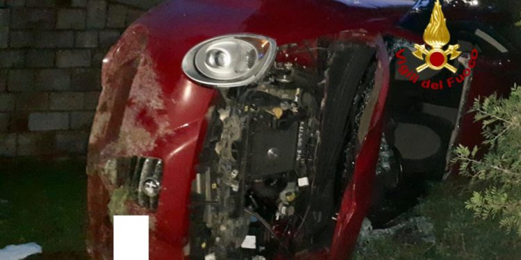 Auto in un burrone, a Monte Urpinu, tre feriti in ospedale in codice rosso