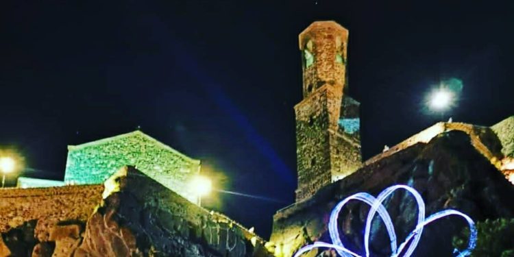 Castelsardo: nuove direttive per la gestione del cimitero comunale e tariffe per i servizi cimiteriali