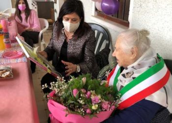 Pula festeggia Luigia Collu, arrivata al traguardo dei 100 anni