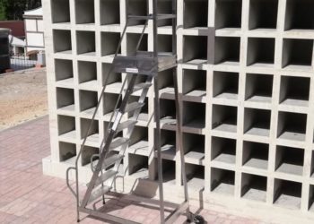 Castelsardo: nuove direttive per la gestione del cimitero comunale e tariffe per i servizi cimiteriali