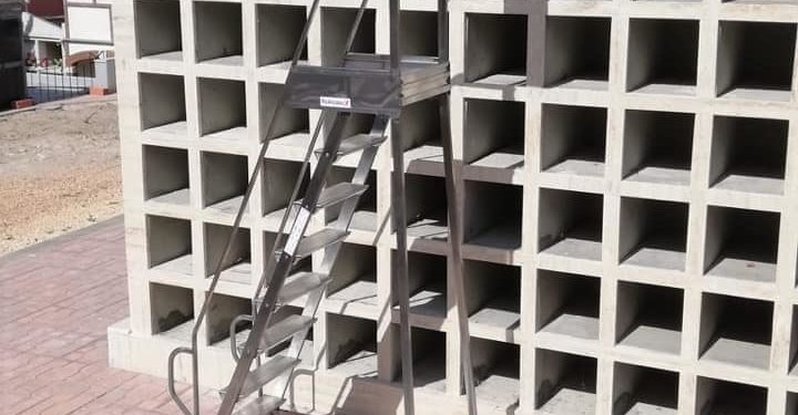 Castelsardo: nuove direttive per la gestione del cimitero comunale e tariffe per i servizi cimiteriali