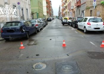 Cagliari: scontro fra due auto, una persona in ospedale