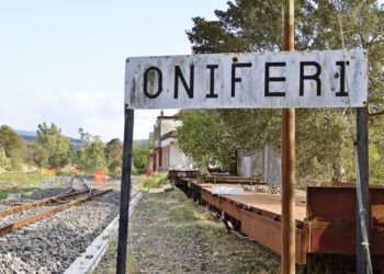 Oniferi: «Non c’è il medico di base e, di conseguenza, è vietato ammalarsi», l’ironica ordinanza della sindaca Stefania Piras