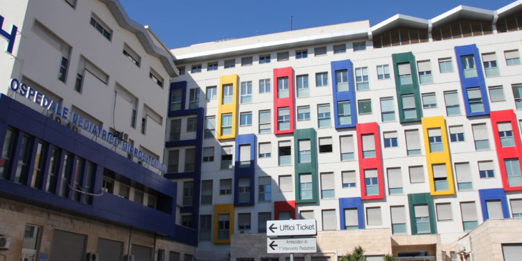 Ancora un rinvio per la riapertura dei bar dell’Azienda Ospedaliera Brotzu, delusione tra i dipendenti