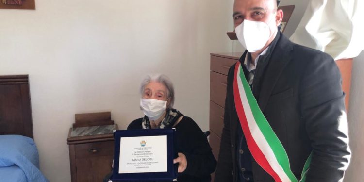 Oristano: i cent’anni di zia Maria Delogu