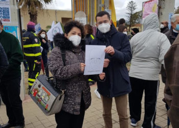 La Lega al sit-in di Cabras. Annalisa Mele: «I Giganti di Mont’e Prama devono rimanere qui»