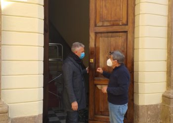 Alghero: compie 121 anni il portone di via Columbano