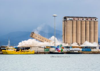 Cagliari: al via la demolizione del Silos di Riva di Ponente