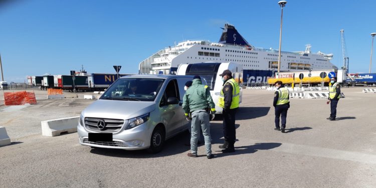 Sono ripresi i controlli realizzati dal Corpo forestale della Regione per vigilare sul rispetto delle regole anti Covid