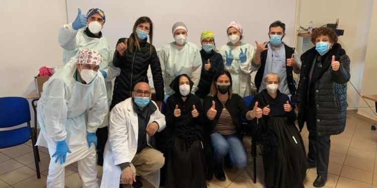Fonni: somministrati circa 400 vaccini agli over 80