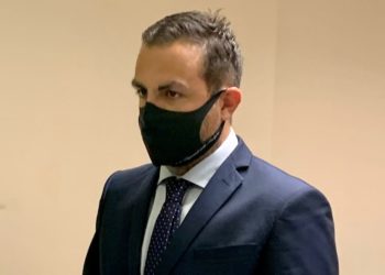 Questa mattina, in Consiglio regionale, è iniziato lo screening dei consiglieri e dei dipendenti