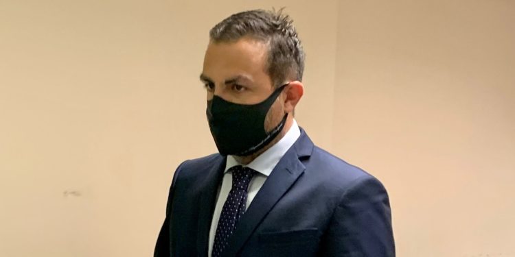 Questa mattina, in Consiglio regionale, è iniziato lo screening dei consiglieri e dei dipendenti