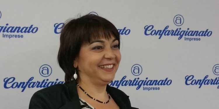 L’appello di Anap Sardegna: «Vaccinarsi è un dovere morale per coloro che hanno contatti con gli anziani»