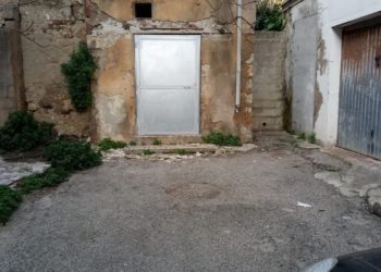 Porto Torres: sostituito il portone del rifugio antiaereo di via Cavour