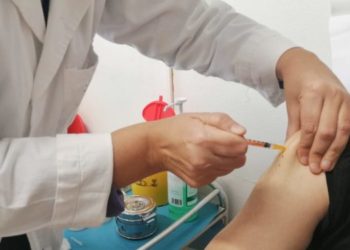 L’appello di Anap Sardegna: «Vaccinarsi è un dovere morale per coloro che hanno contatti con gli anziani»