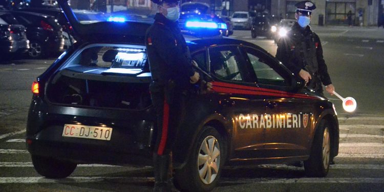 Ieri notte, a Capoterra, i carabinieri hanno denunciato a piede libero una 23enne per guida in stato di ebbrezza alcolica