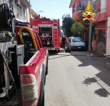 Tortolì: a fuoco un’abitazione, intervengono i vigili del fuoco