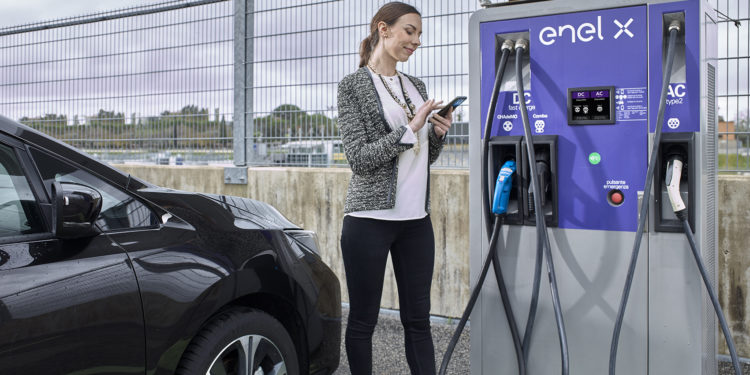 Firmato il protocollo d’intesa tra Enel X e Regione Sardegna per l’attuazione del Programma di integrazione della mobilità elettrica con le Smart City