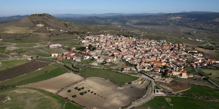 Niente vaccini Pzifer: rimandata la somministrazione delle prime dosi agli ultraottantenni in alcuni centri dell’Oristanese