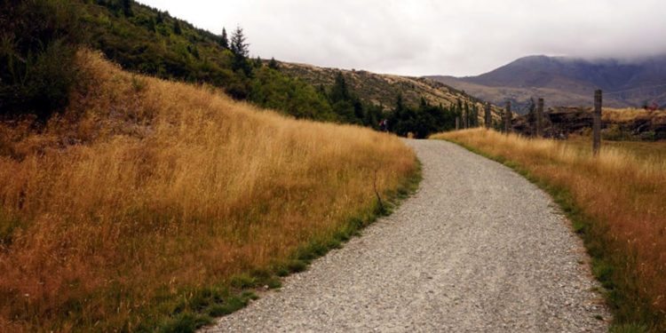 Lanusei: calcestruzzo per le imprese agricole che vogliono ripristinare le strade rurali