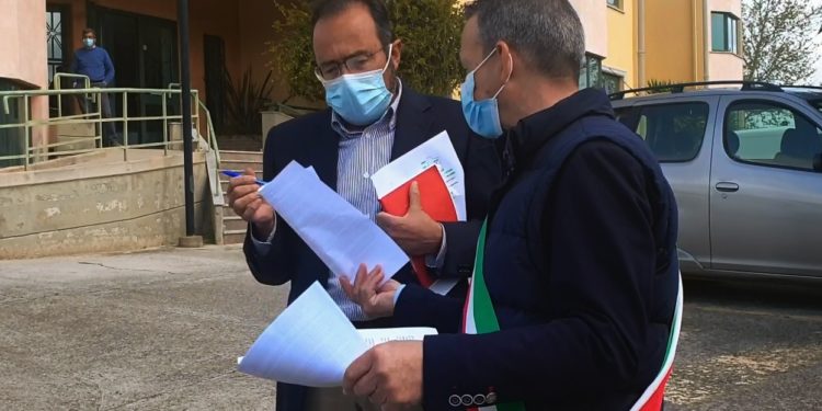 L’appello dei sindaci dell’Unione dei Comuni della Marmilla: «Attivare punti vaccinali nel territorio»