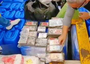 Cagliari: sorpresi con 20 chili di droga in un borsone, arrestati dalla Squadra mobile