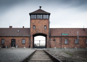 Cinque giovani di Porto Torres parteciperanno al progetto “Promemoria Auschwitz Sardegna 2021”