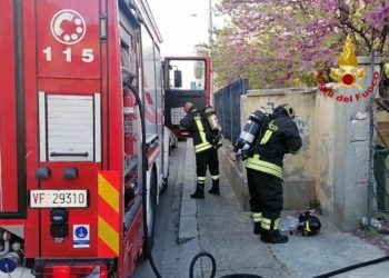 Incendio all’interno di un’ex scuola elementare, a Quartu, nessuna persona coinvolta