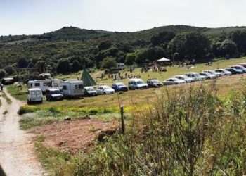 Palmadula: «Il Covid-19 un’invenzione delle case delle grandi multinazionali farmaceutiche», il Corpo forestale interrompe un incontro di negazionisti