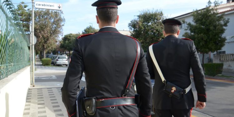 I carabinieri di Sestu hanno denunciato a piede libero, per evasione dagli arresti domiciliari, un disoccupato 21enne