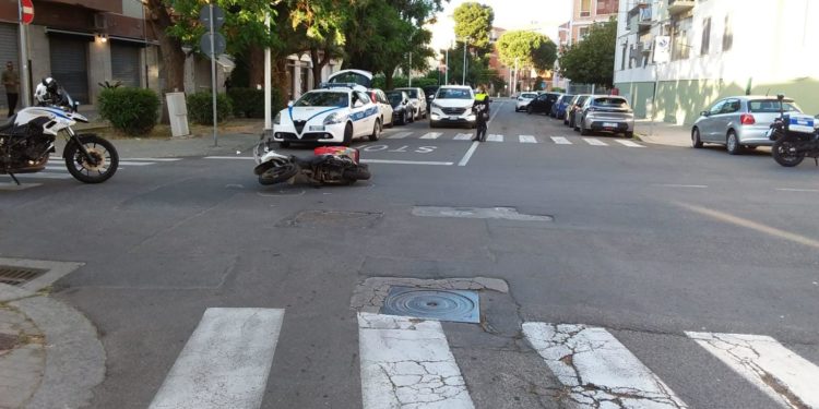 Cagliari: incidente stradale tra le vie Cornalias e del Seminario, ferita una persona