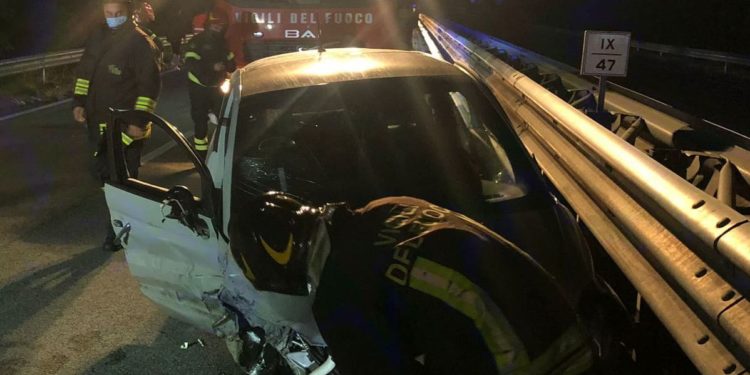 Abbasanta: incidente stradale sulla 131 Dcn, intervengono i vigili del fuoco