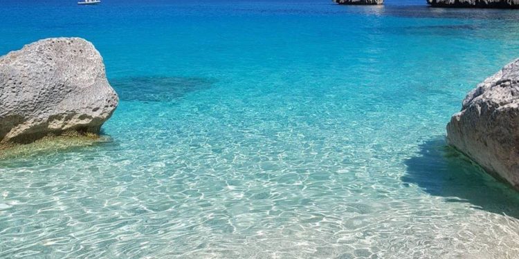 Baunei: nuova bandiera blu per i litorali di Baunei e Santa Maria Navarrese