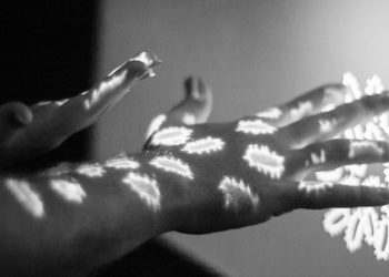 A Cagliari, negli spazi della Manifattura Tabacchi, arriva la mostra “Illusion: nothing is as it seems”