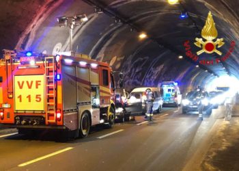 Tre incidenti nelle strade del Nuorese, in azione i vigili del fuoco