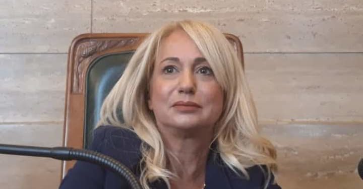 Revoca delle deleghe. Paola Piroddi: «Ringrazio i cittadini onesti per i messaggi di vicinanza e incoraggiamento»