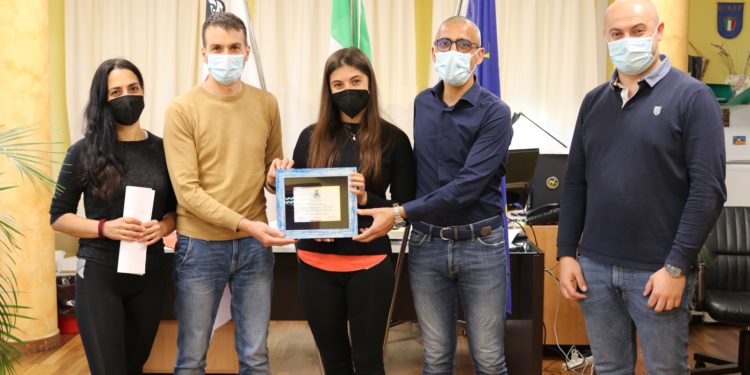 Sennori sostiene la neo campionessa italiana Irene Roggio nell’assalto ai Mondiali di kickboxing