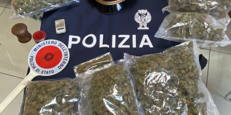 Sassari: detenzione di droga, arrestate due persone