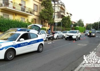 Incidente stradale a Pirri, una persona ricoverata in ospedale in codice rosso