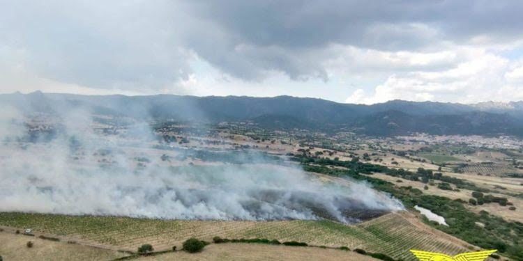 Gergei: incendio in località Maloredda, sul posto il Corpo forestale
