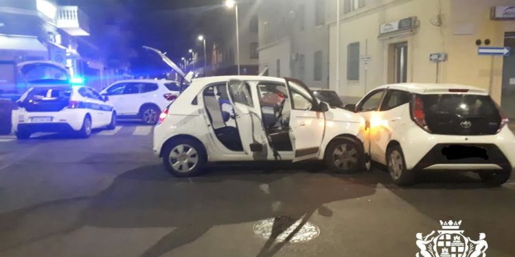 Cagliari: incidente stradale nel quartiere Villanova, ferita una persona