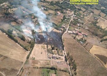 Oggi, in Sardegna, 3 incendi hanno richiesto l’intervento del mezzo aereo del Corpo forestale