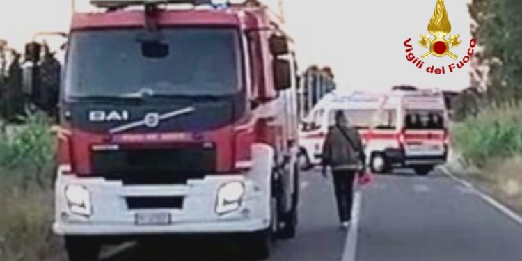 A Quartu, i vigili del fuoco hanno soccorso un 79enne travolto da una motozappa mentre lavorava la terra