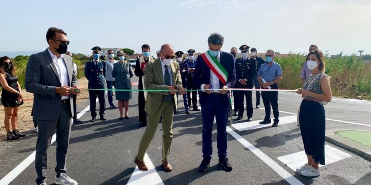 E’ stata inaugurata la rotatoria provvisoria nell’incrocio tra Cabras e Torregrande