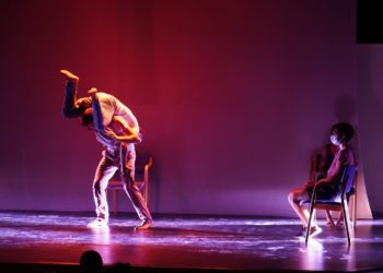 Danza a Sennori, i miti greci prendono vita nei corpi nudi di Aruta e Formisano