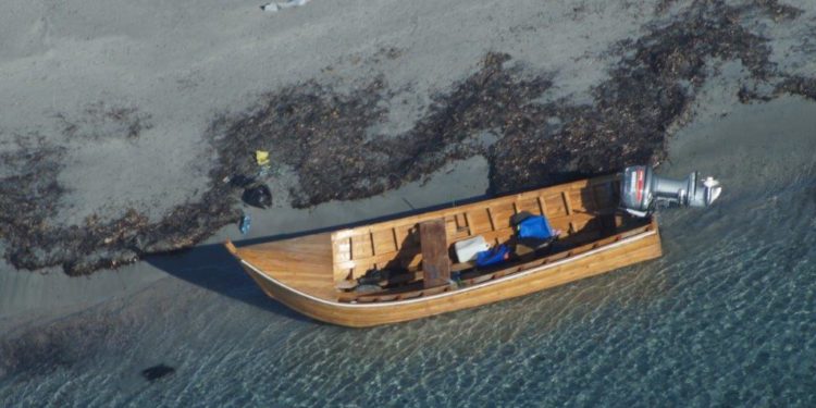 Due giovani algerini sono stati arrestati dalla Squadra Mobile perché, espulsi dal territorio italiano, vi sono rientrati prima degli anni previsti dalla legge